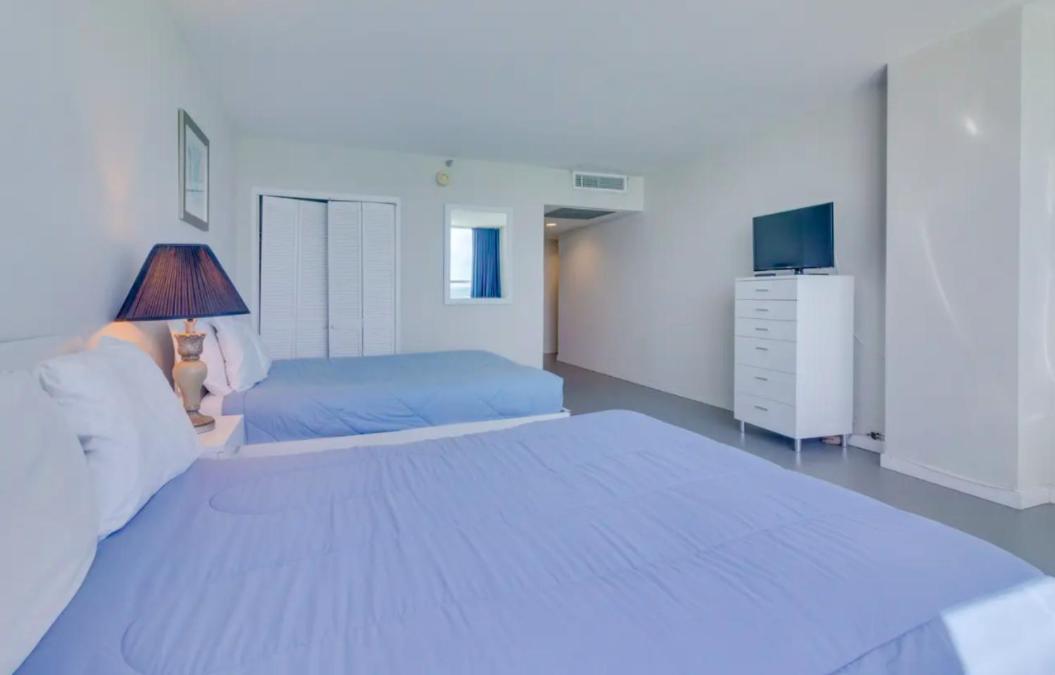 Castle 835 Oceanview Studio On Beach With Pool, Gym, Bars, And Free Parking ميامي بيتش المظهر الخارجي الصورة